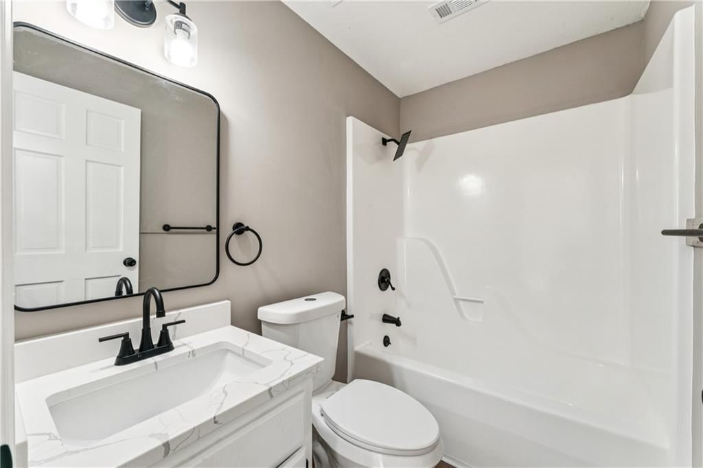 1605 Westwood Drive — photo 42
