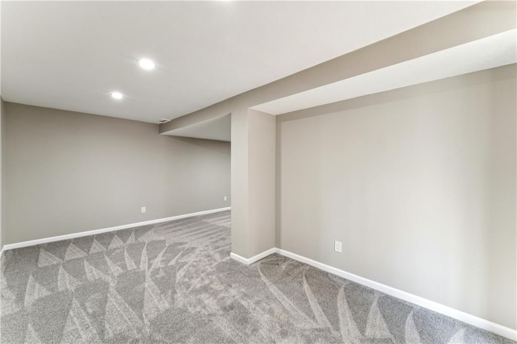 1605 Westwood Drive — photo 43