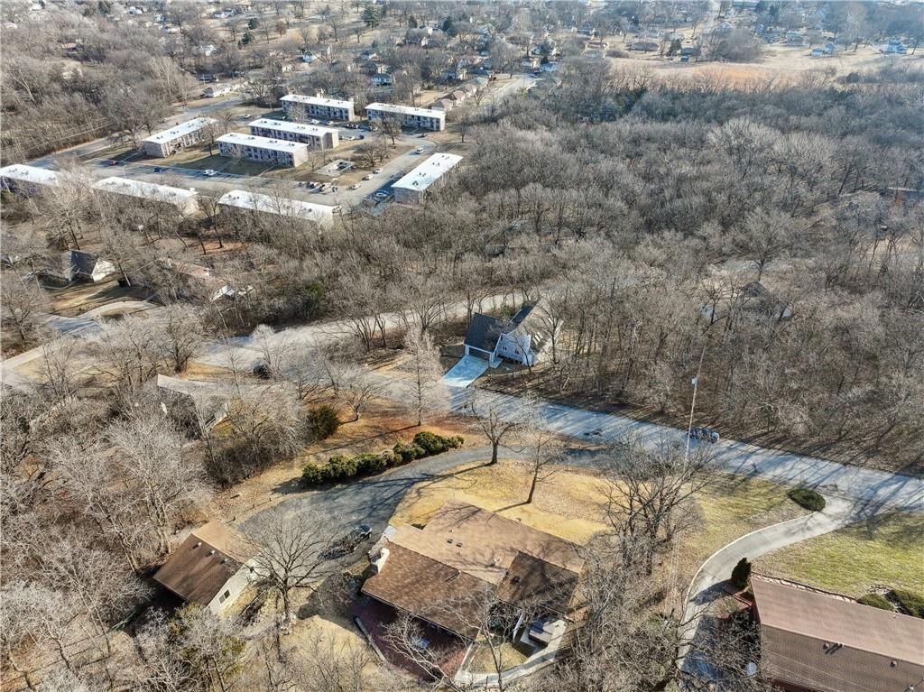 1605 Westwood Drive — photo 55