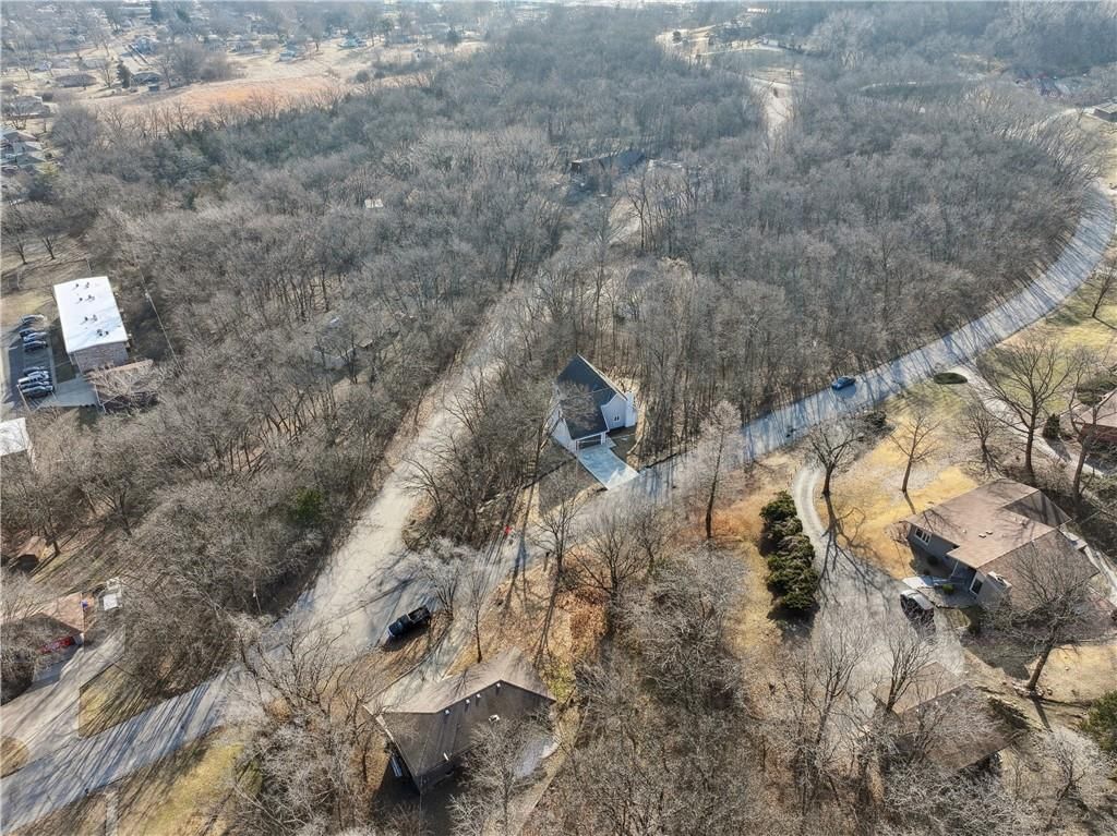 1605 Westwood Drive — photo 56