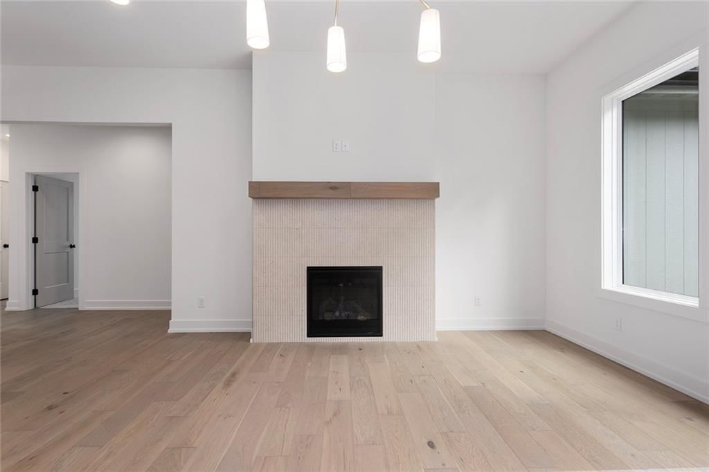 9735 N Lucerne Avenue — photo 7