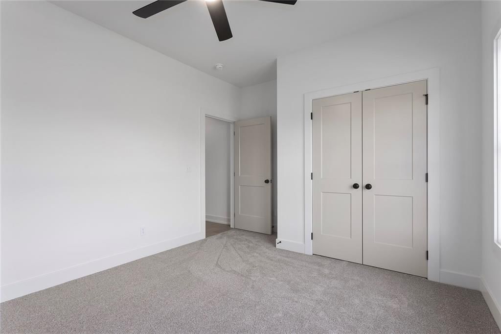 9735 N Lucerne Avenue — photo 23