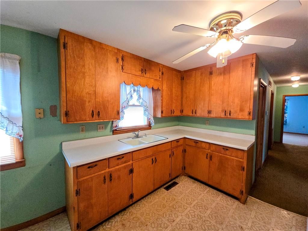 321 Elm Street — photo 12