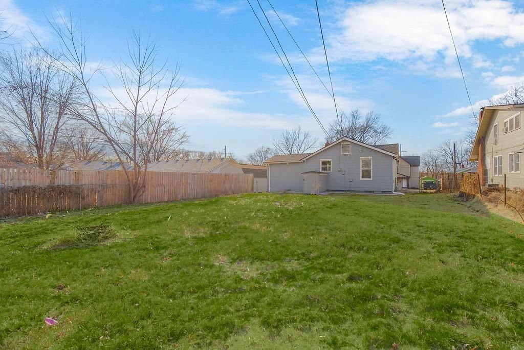 511 S Cedar Avenue — photo 31