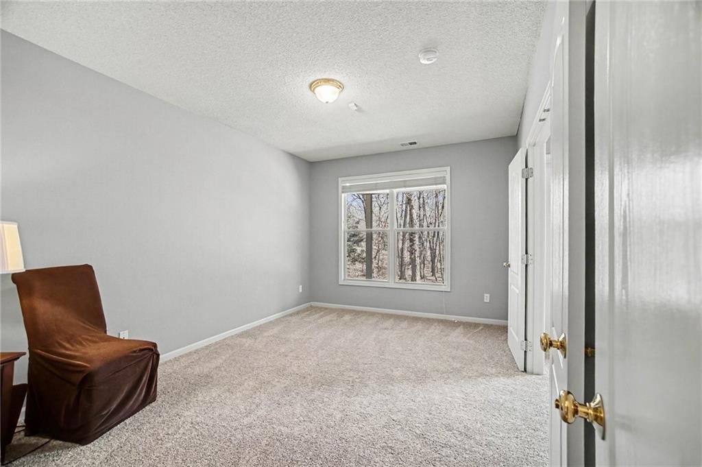 8611 N Liston Avenue — photo 18