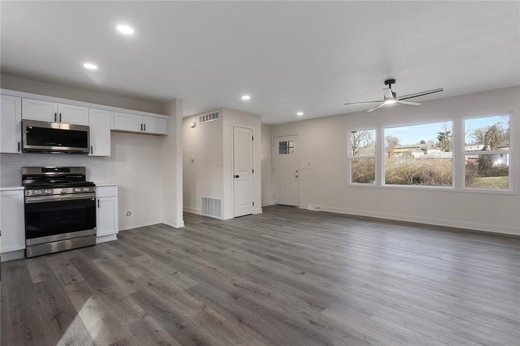 5731 Nogard Avenue — photo 5