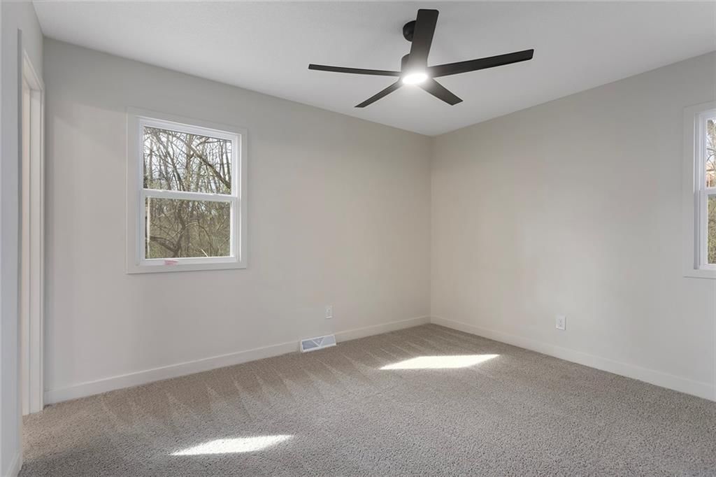 5731 Nogard Avenue — photo 14