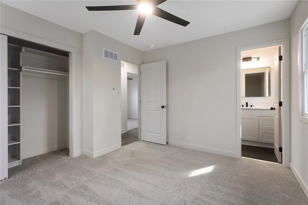 5731 Nogard Avenue — photo 15