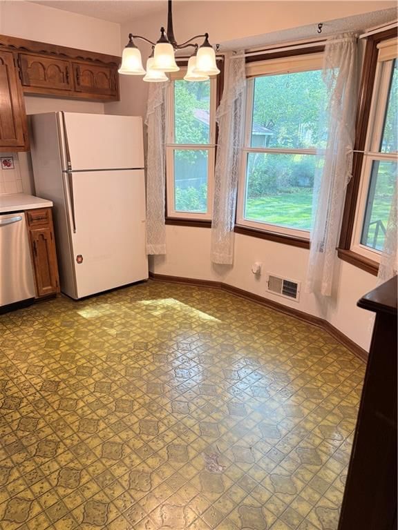 105 N Landcaster Drive — photo 3