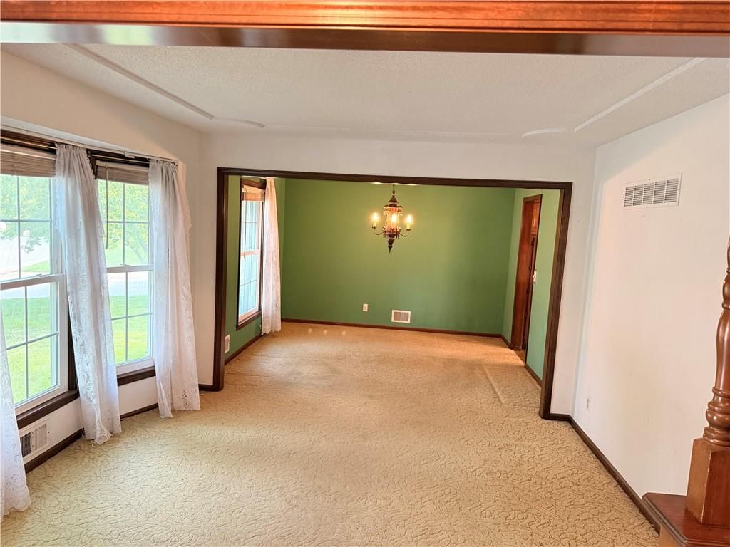 105 N Landcaster Drive — photo 9