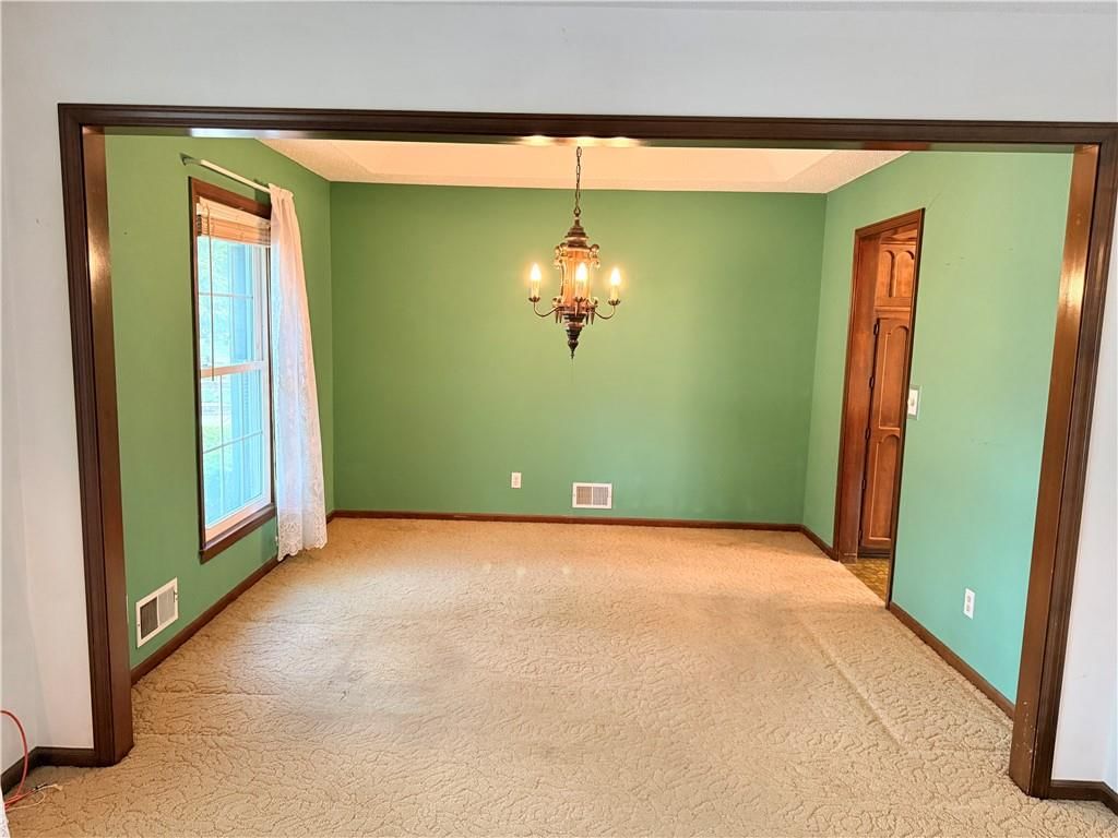 105 N Landcaster Drive — photo 10