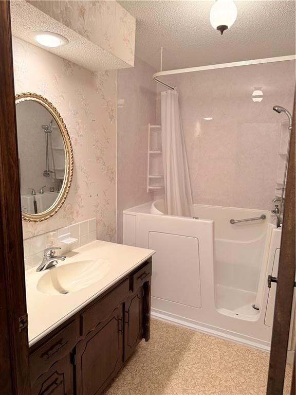 105 N Landcaster Drive — photo 13