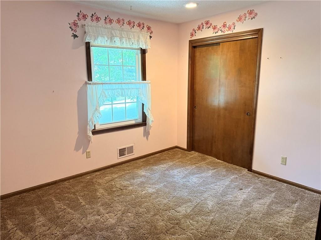 105 N Landcaster Drive — photo 15