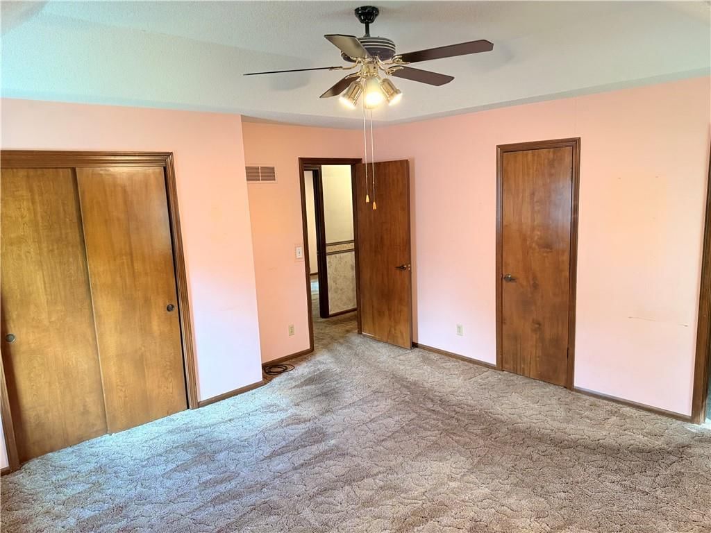 105 N Landcaster Drive — photo 20