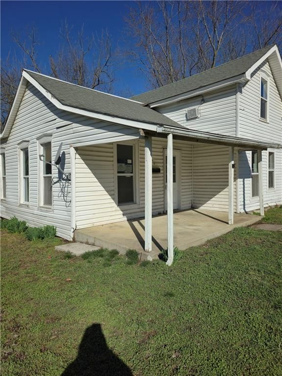 604 S Market Street — photo 20