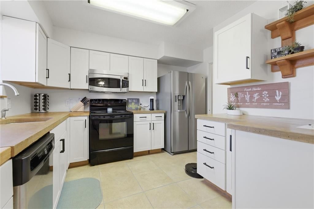 5737 N London Avenue — photo 11