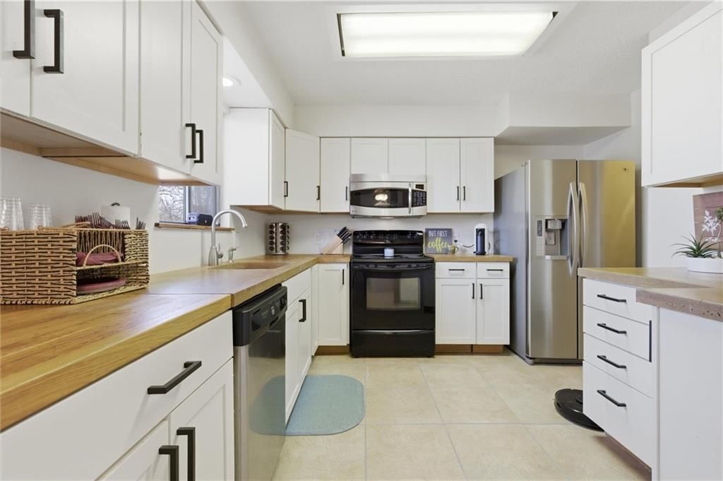5737 N London Avenue — photo 12