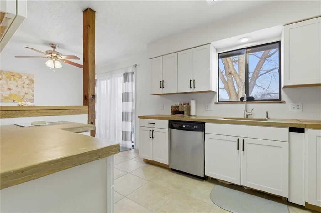 5737 N London Avenue — photo 14