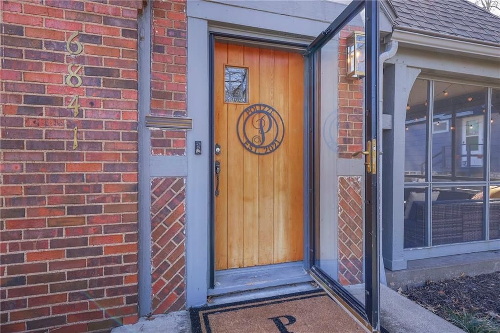 6841 Oak Terrace — photo 4