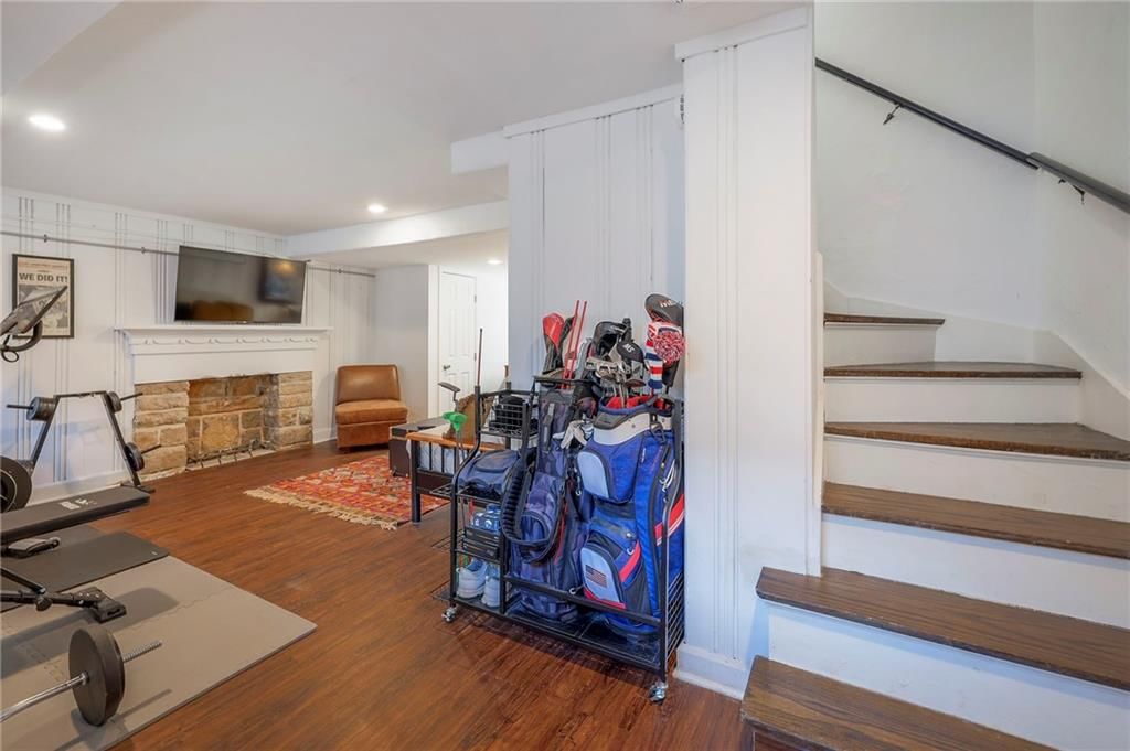 6841 Oak Terrace — photo 46
