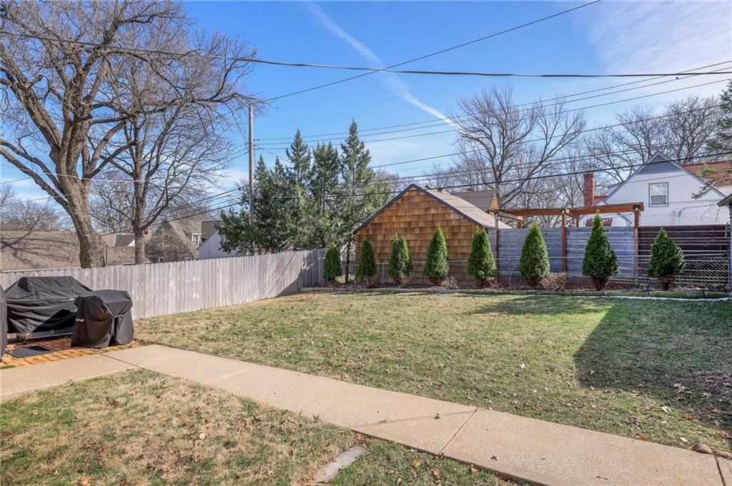 6841 Oak Terrace — photo 51