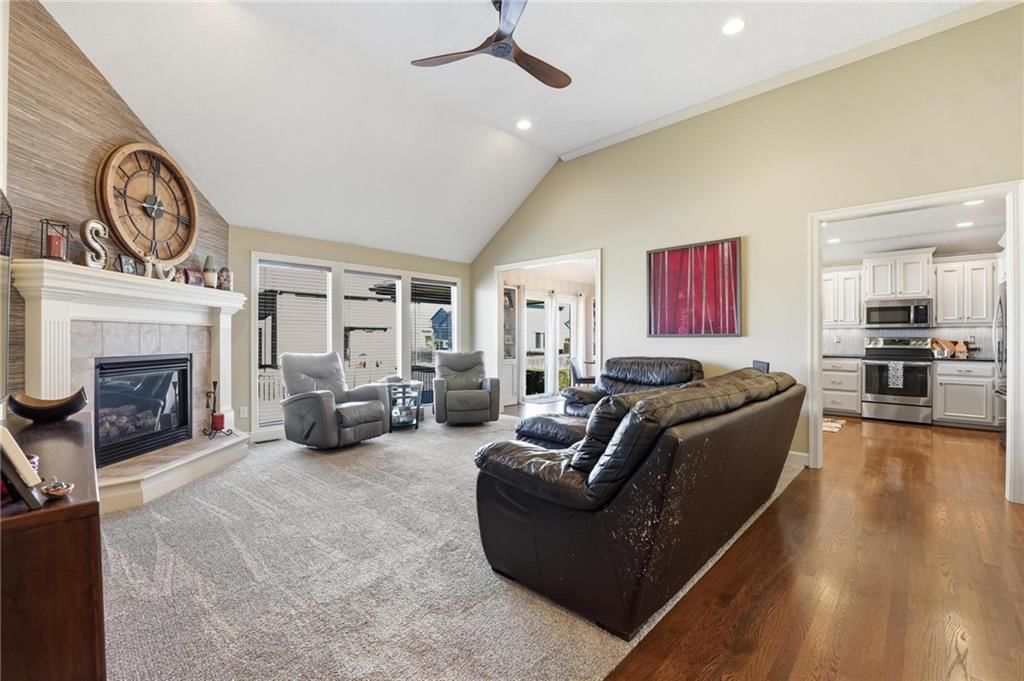 822 SW 35th Terrace — photo 8