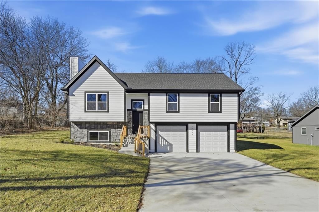 15600 Kay Avenue, Belton, MO