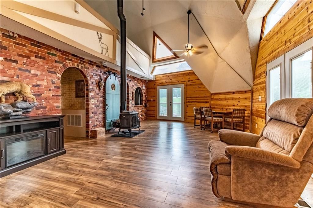 10116 Billabong Drive — photo 9