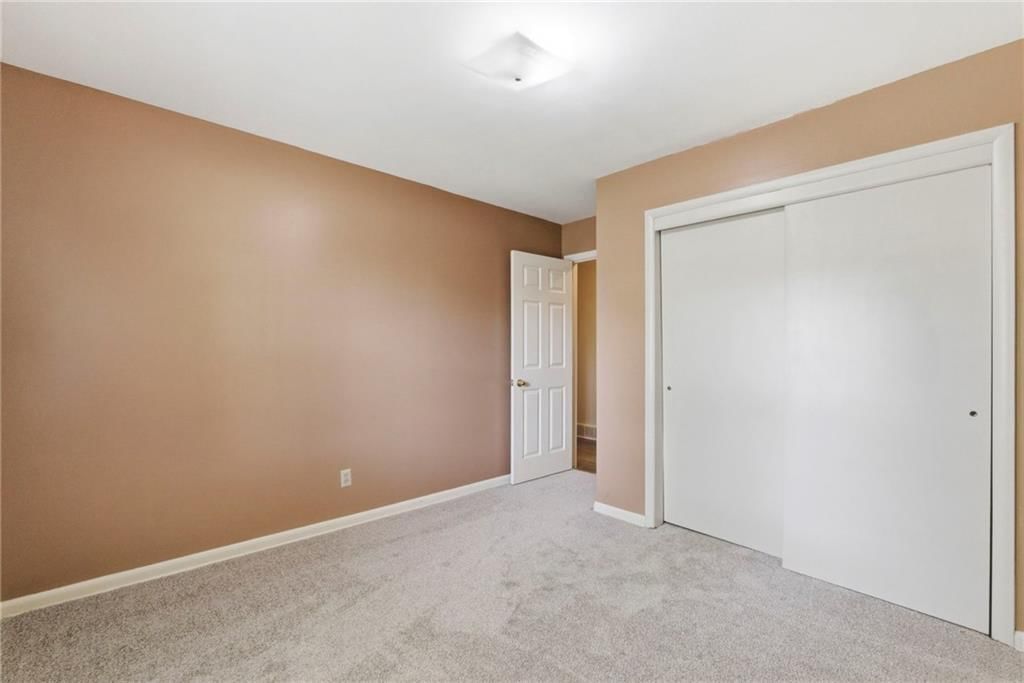 912 W 100th Terrace — photo 25