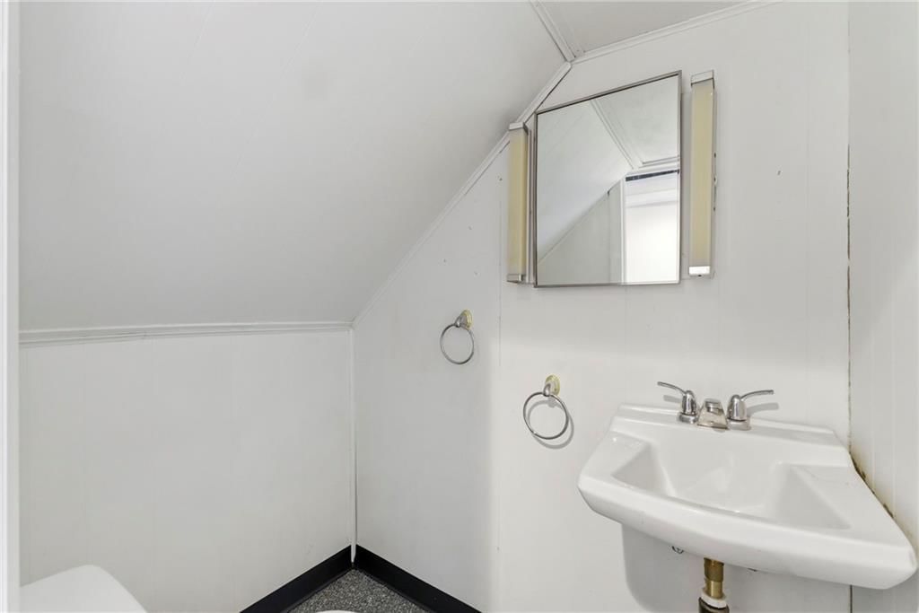 912 W 100th Terrace — photo 30