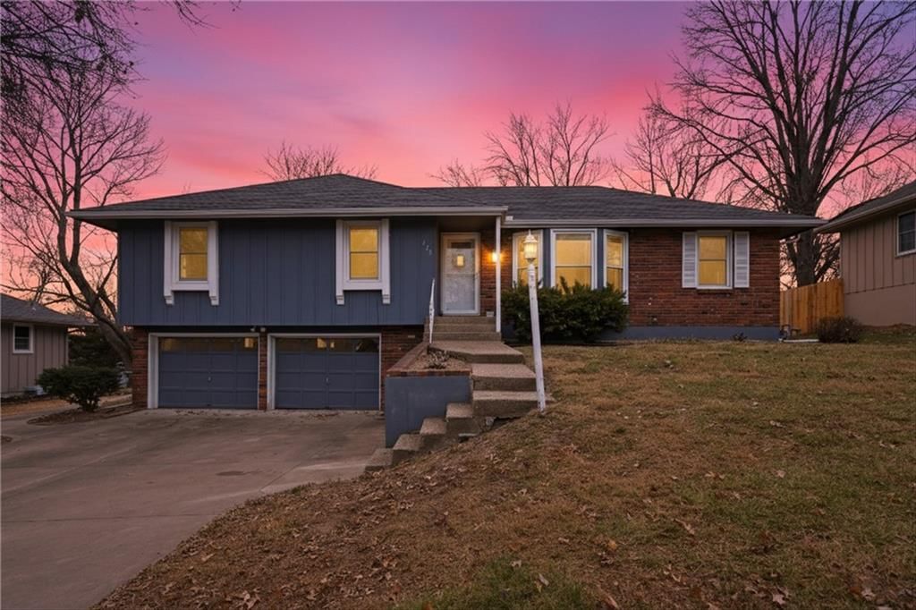 429 Pershing Street, Liberty, MO