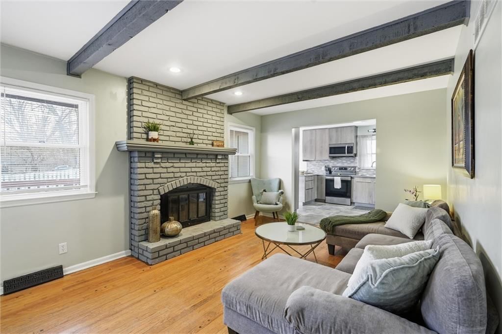 429 Pershing Street — photo 4