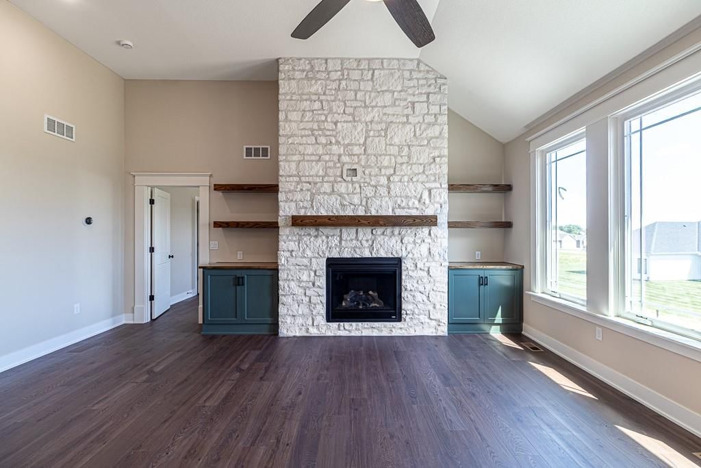 4704 Woodland Shores Court — photo 9