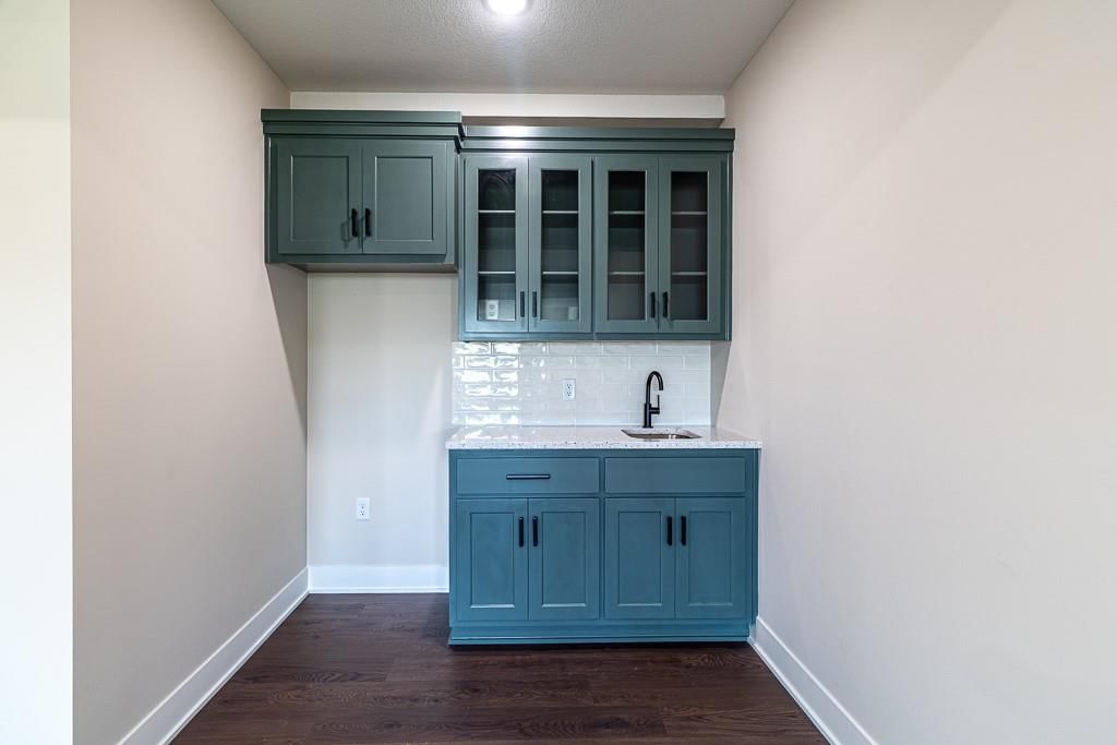 4704 Woodland Shores Court — photo 29