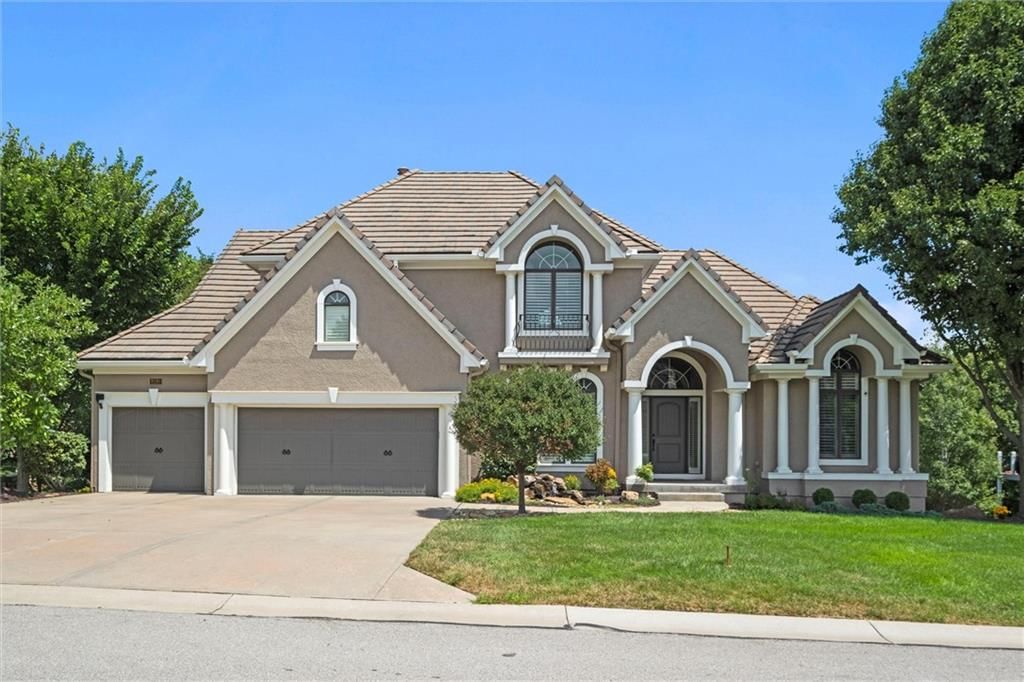8190 Shoreline Drive — photo 2