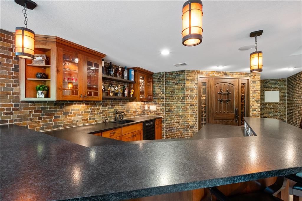 8190 Shoreline Drive — photo 50