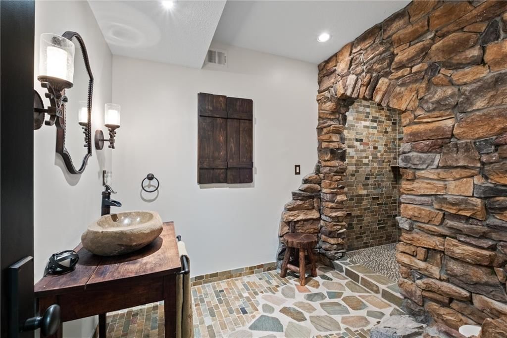 8190 Shoreline Drive — photo 60
