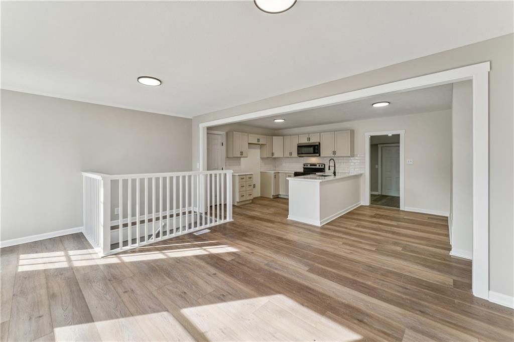 2414 NE 48th Street — photo 9