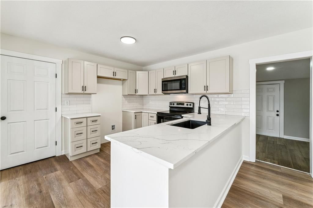 2414 NE 48th Street — photo 11