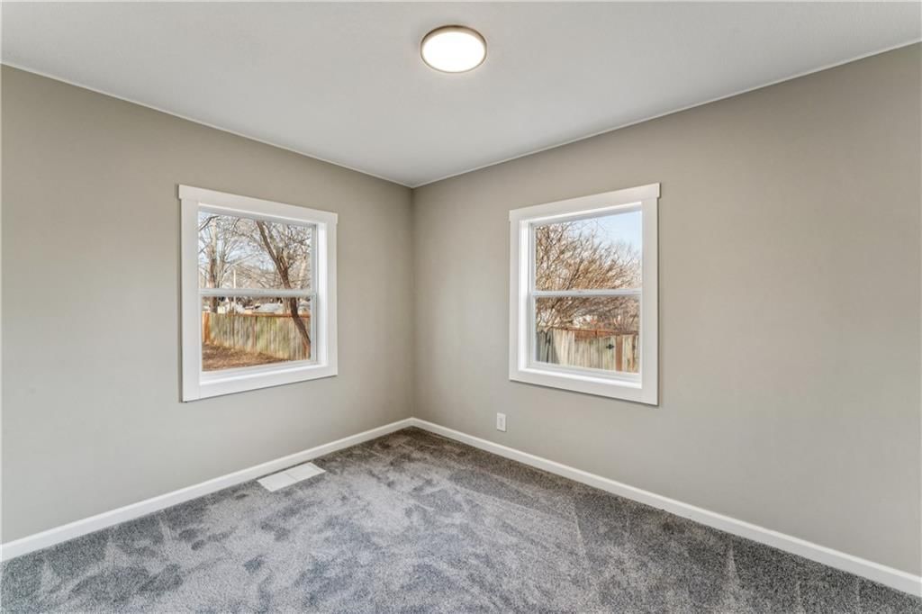 2414 NE 48th Street — photo 26