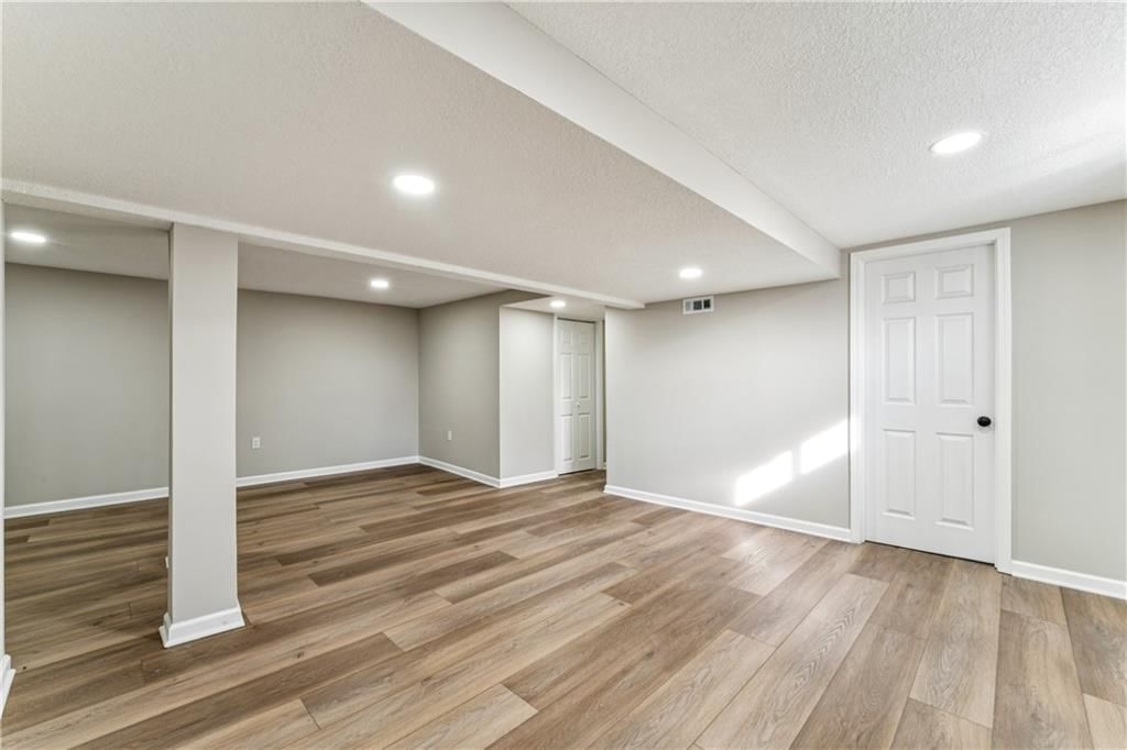 2414 NE 48th Street — photo 30