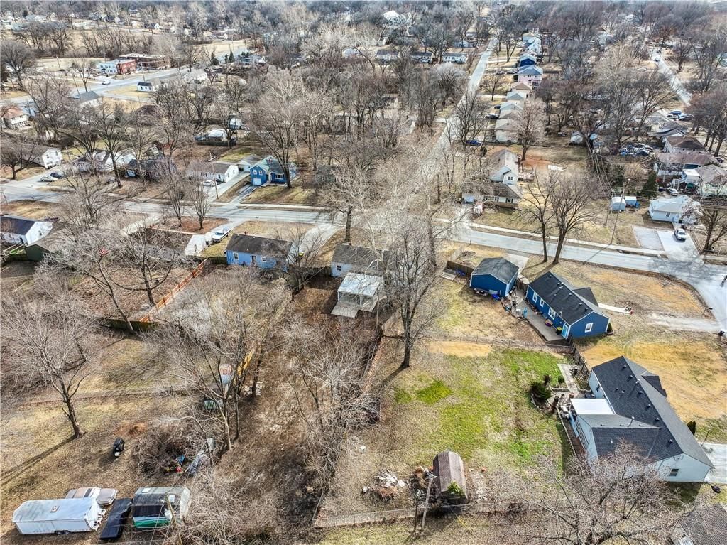 2414 NE 48th Street — photo 42