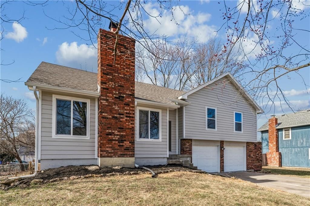 405 S Brittany Street — photo 2