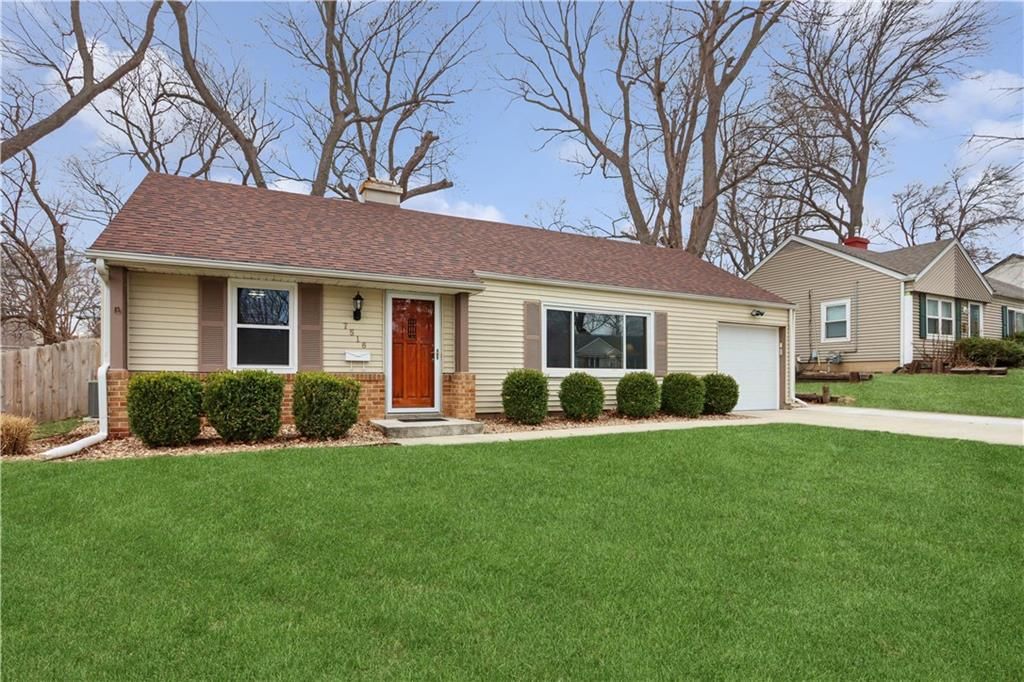 7516 High Drive, Prairie Village, KS