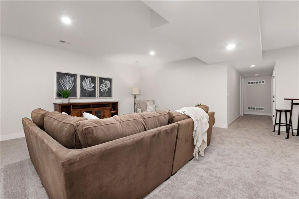 22007 W 177th Terrace — photo 32