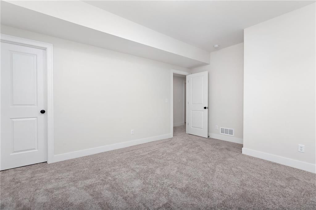 22007 W 177th Terrace — photo 37