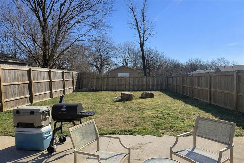 1007 W 1st St N/A — photo 14