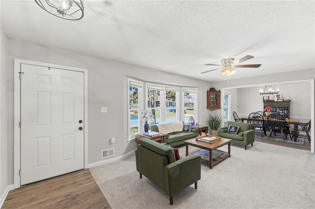 12525 Craig Avenue — photo 4
