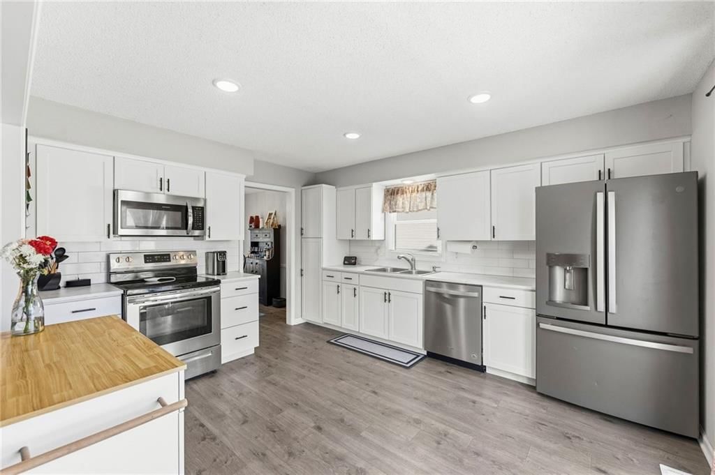 12525 Craig Avenue — photo 17