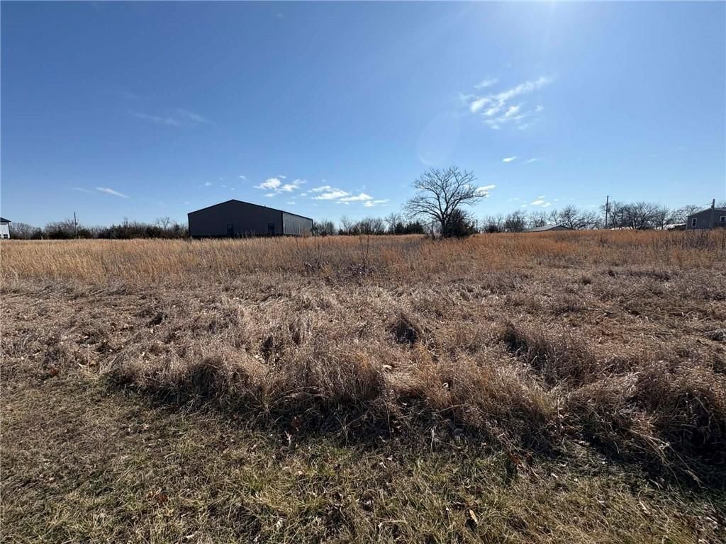454 N Linn Valley Drive — photo 2